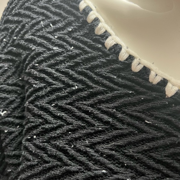 Ruff Hewn size large sweater - Picture 4 of 7